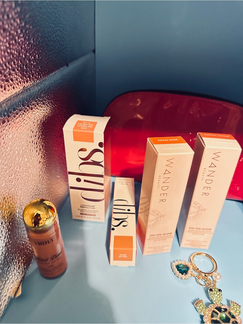 Wander Beauty On-The-Glow & Solis Love Creams  see all pictures Great bundle